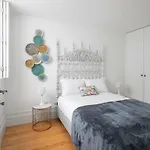 Downtown Historic Apartment