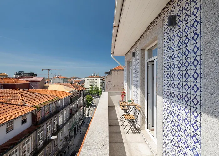 Downtown Historic Apartment *